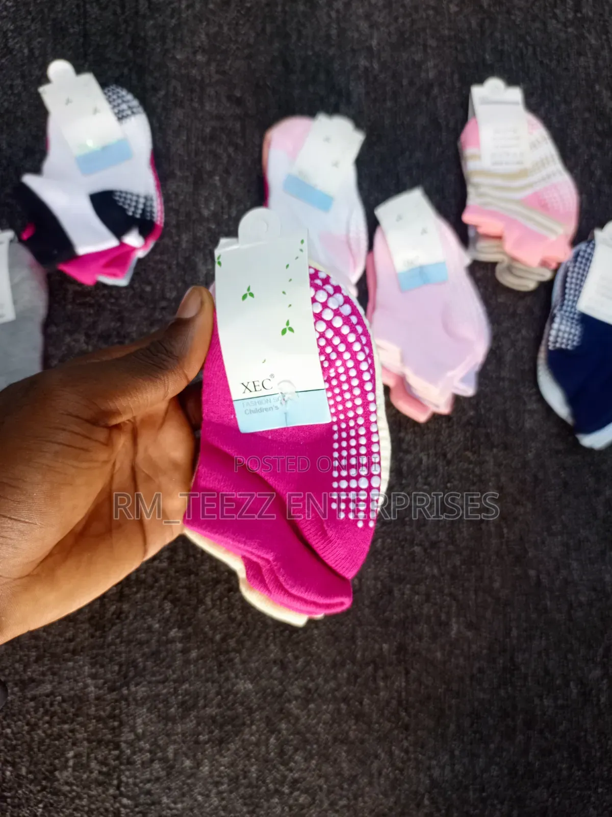 Kids Non-Slip Dotted Soles Ankle Fashion Socks