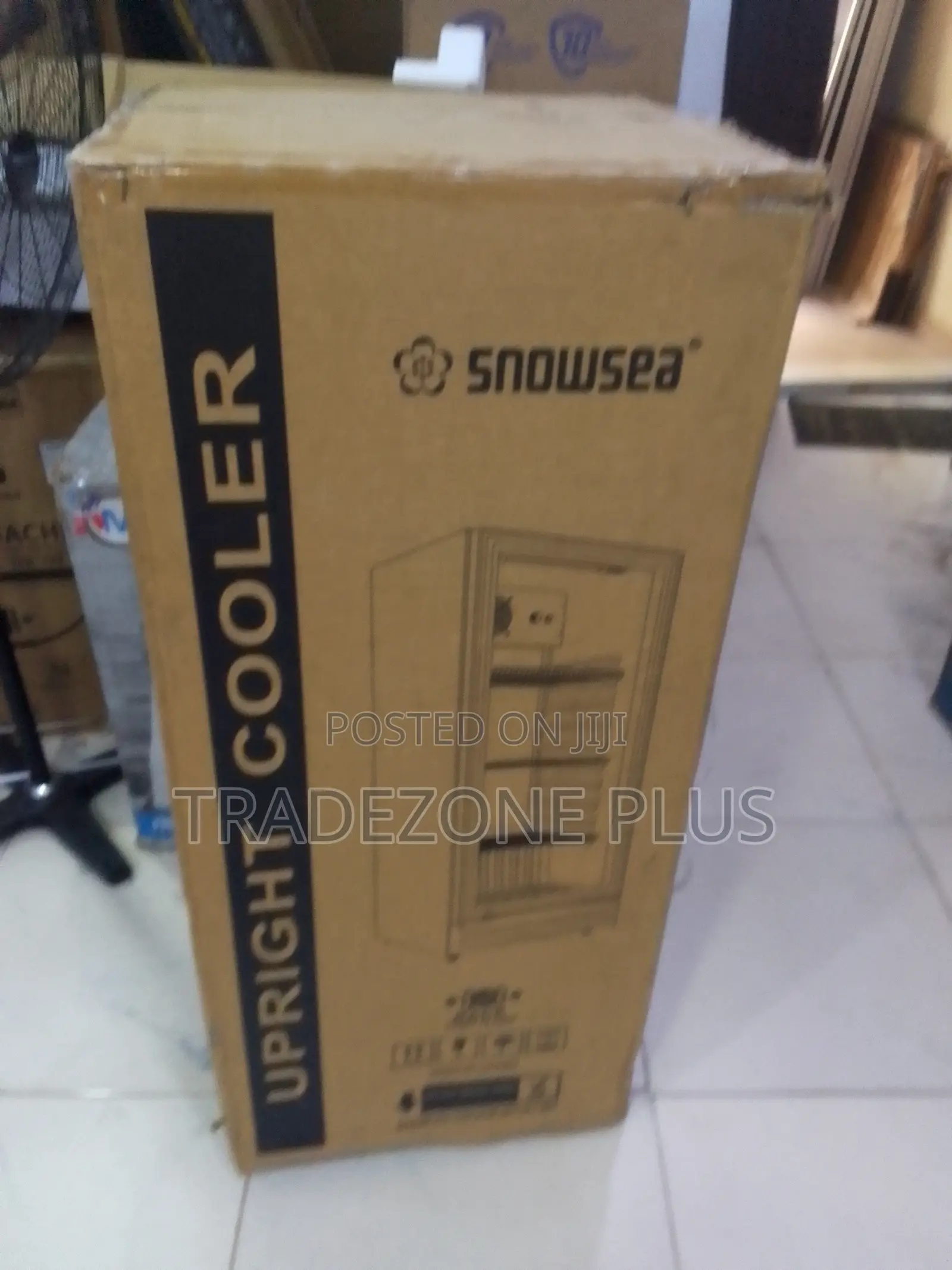 Snowsea LC-270W Upright Refrigerator Cooler 270L