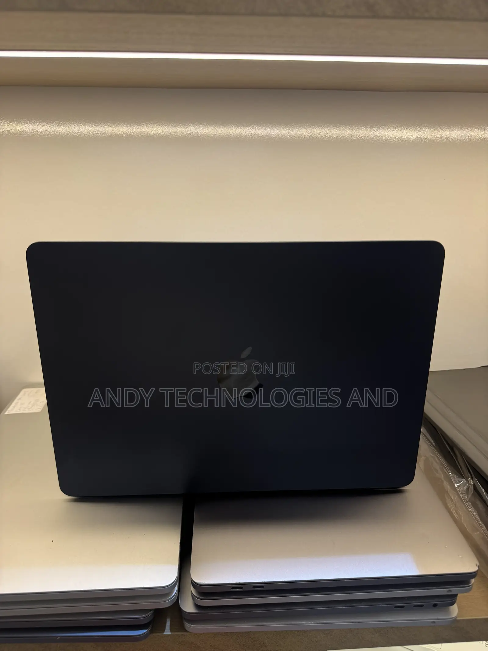 New Laptop Apple MacBook Air 2026 M5 16GB Apple M5 SSD 512GB