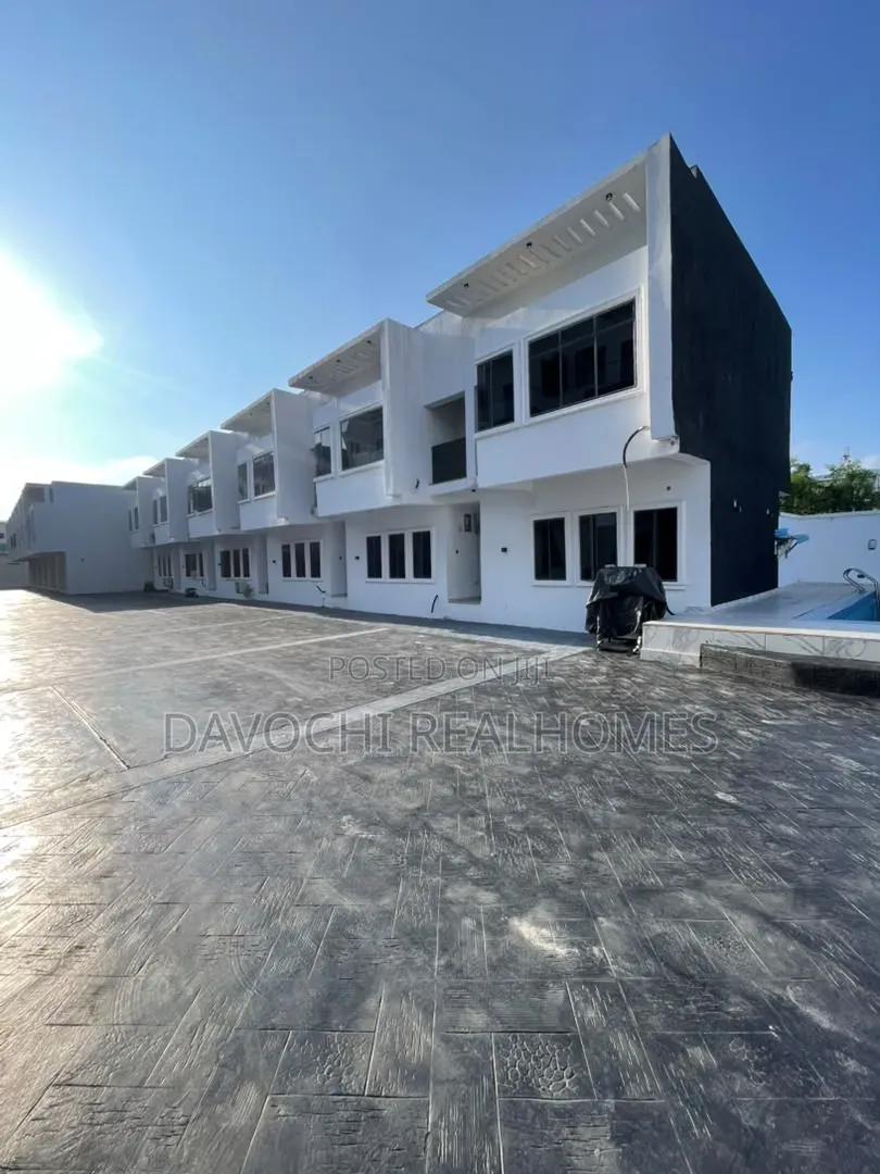 2bdrm Duplex in Chevron for sale