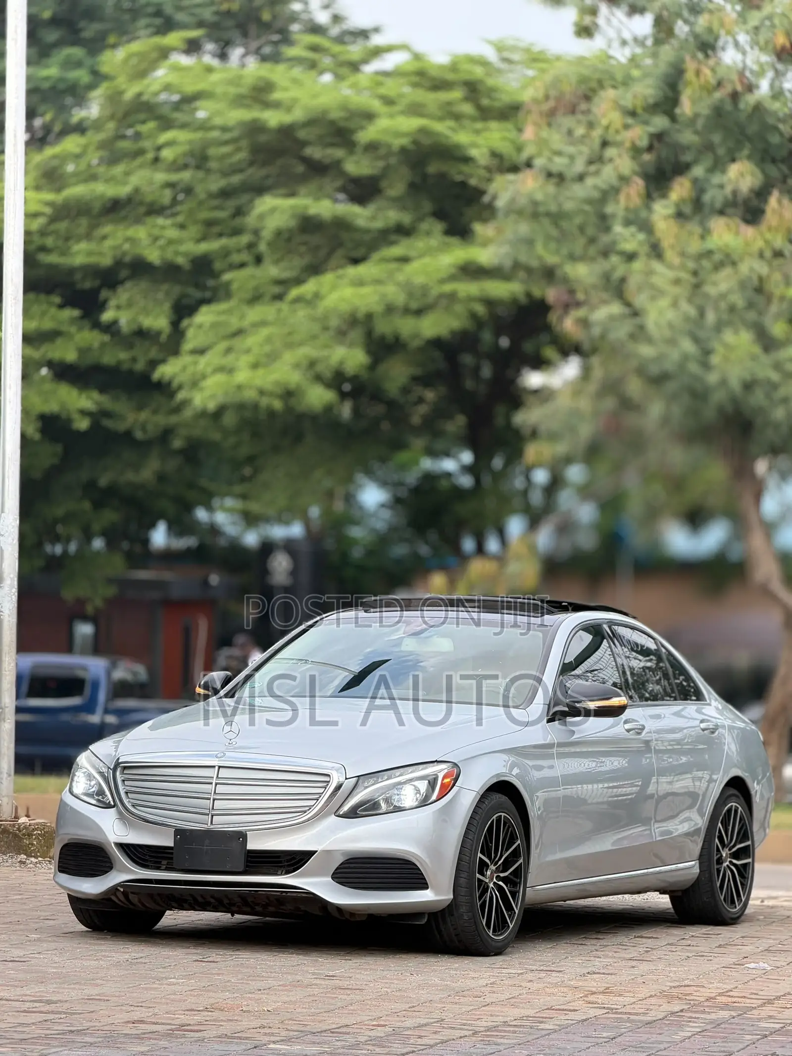 Mercedes-Benz C300 2016 Silver