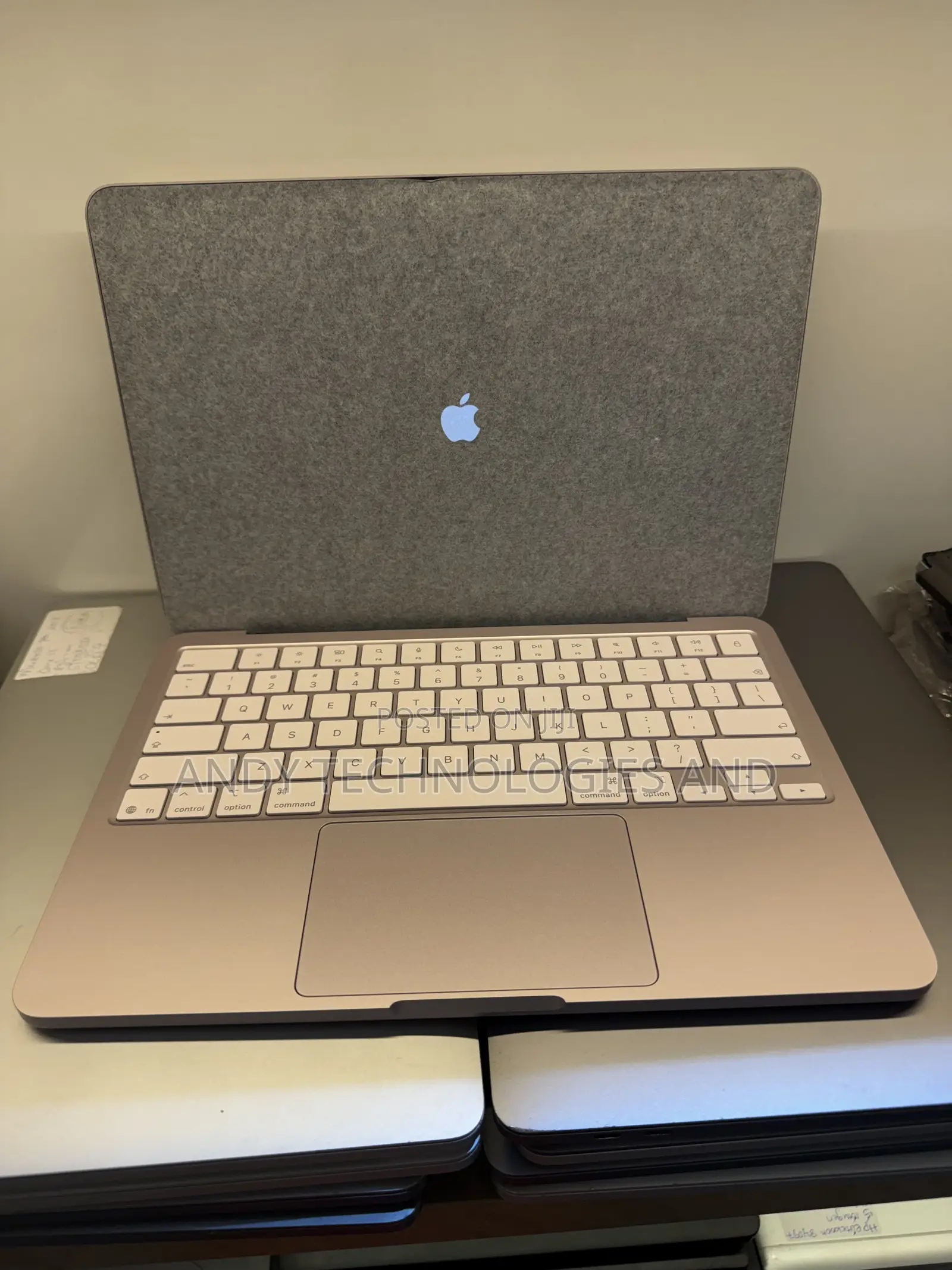 New Laptop Apple MacBook Neo 2026 8GB SSD 256GB