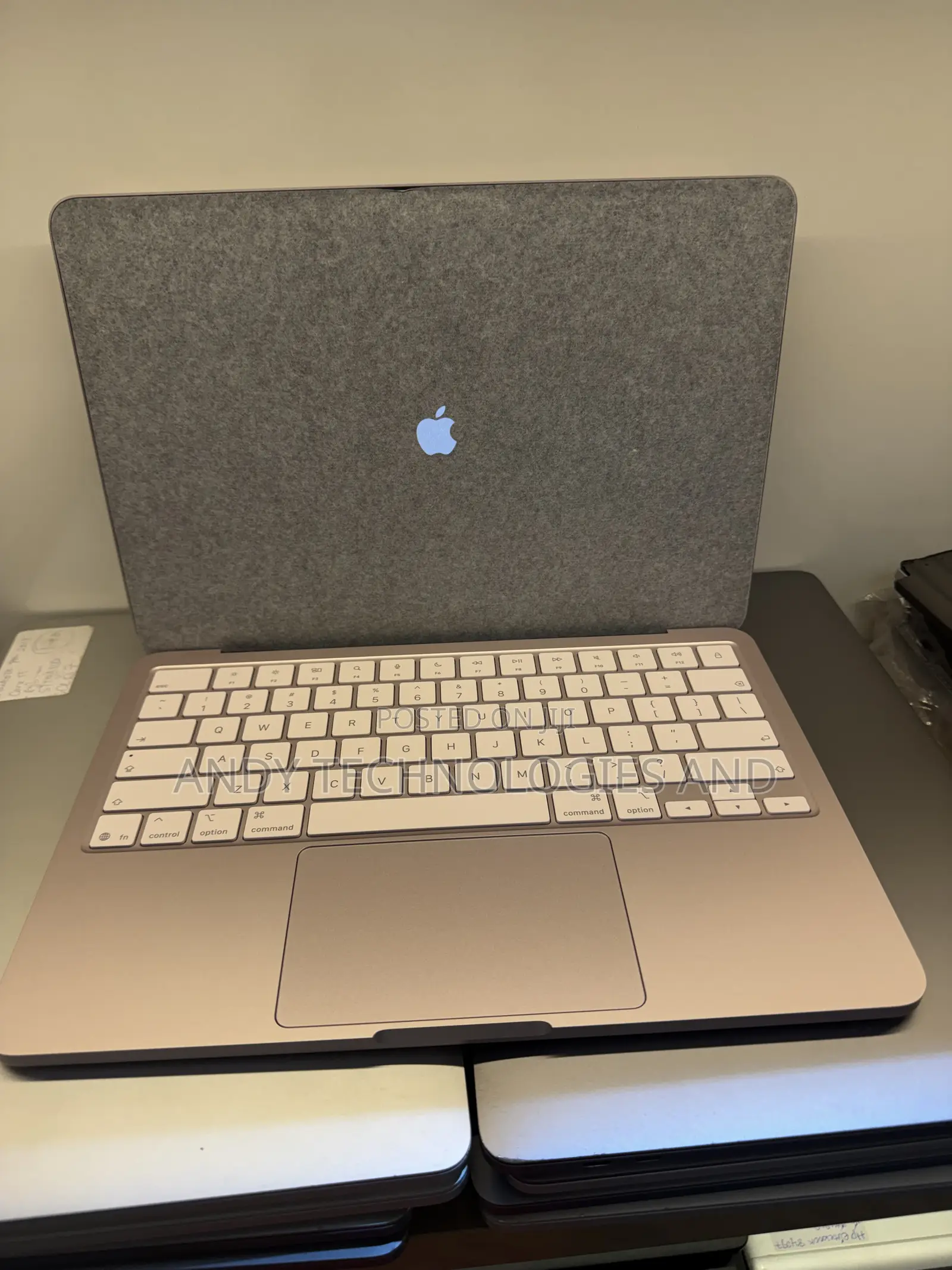 New Laptop Apple MacBook Neo 2026 8GB SSD 256GB
