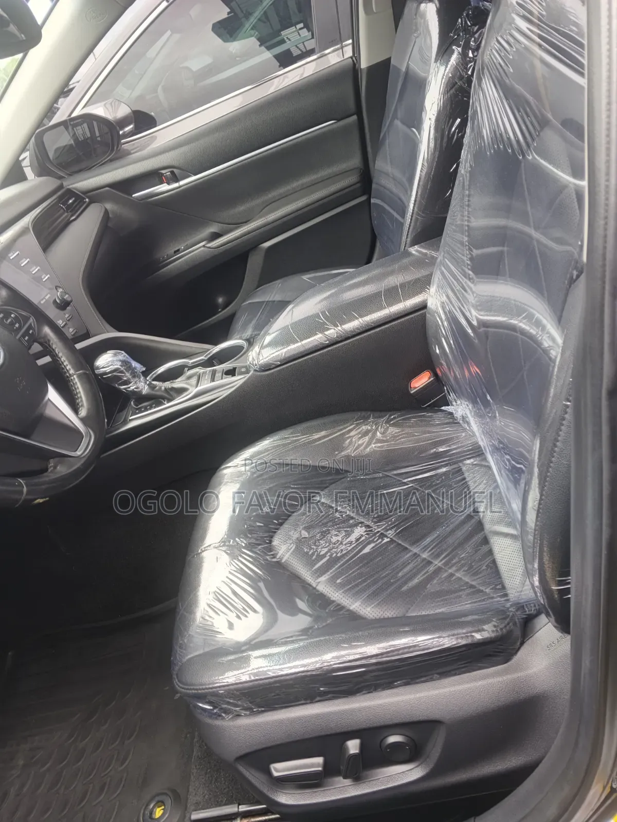 Toyota Camry XLE (2.5L 4cyl 8A) 2019 Black