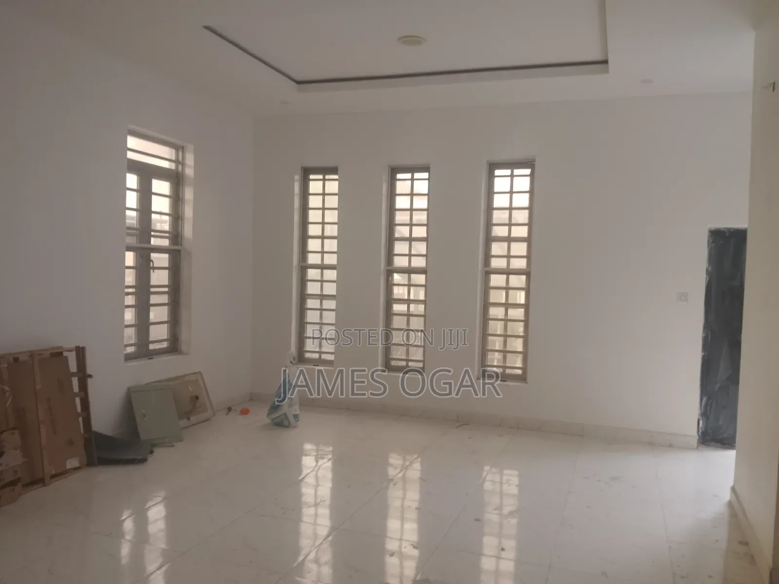 4bdrm Duplex in Ikota Villa for sale