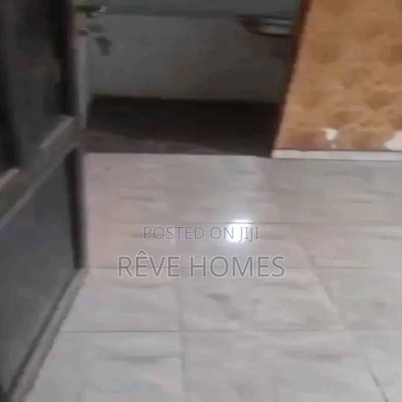Studio Apartment in Adekunle for rent