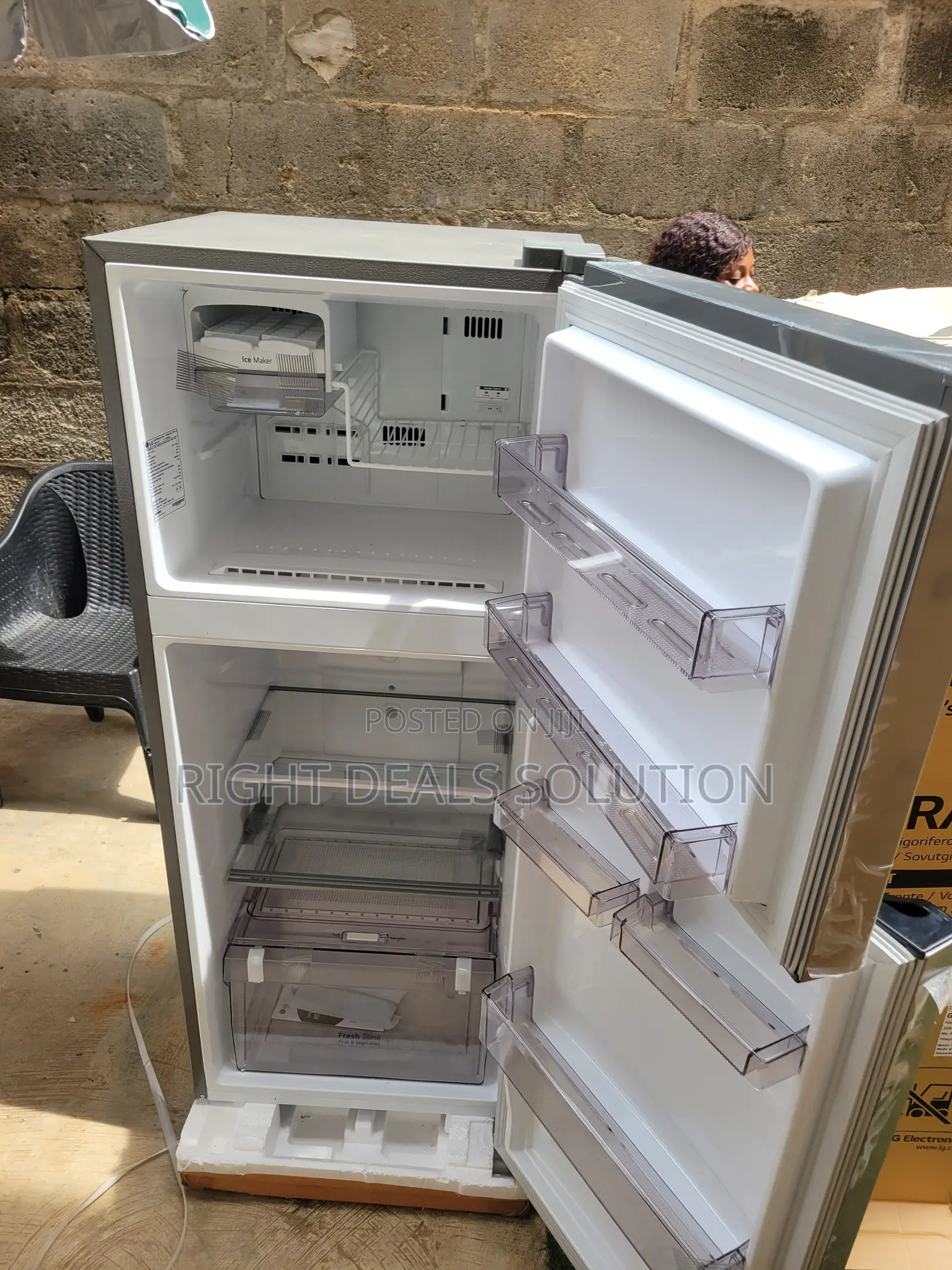 LG 234L Refrigerator for Residential Food Preservation