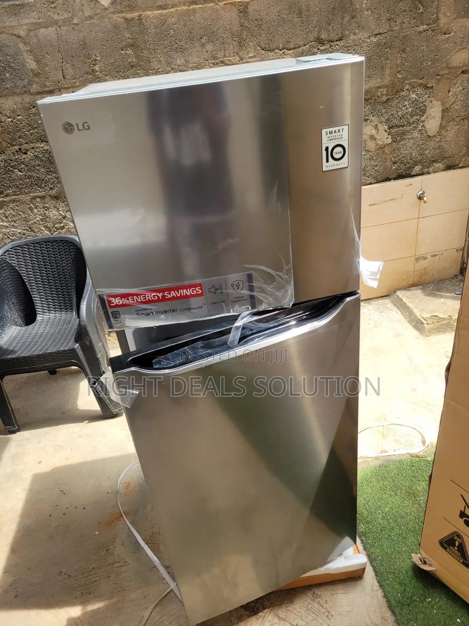 234L Refrigerator for Organized Kitchen Storage