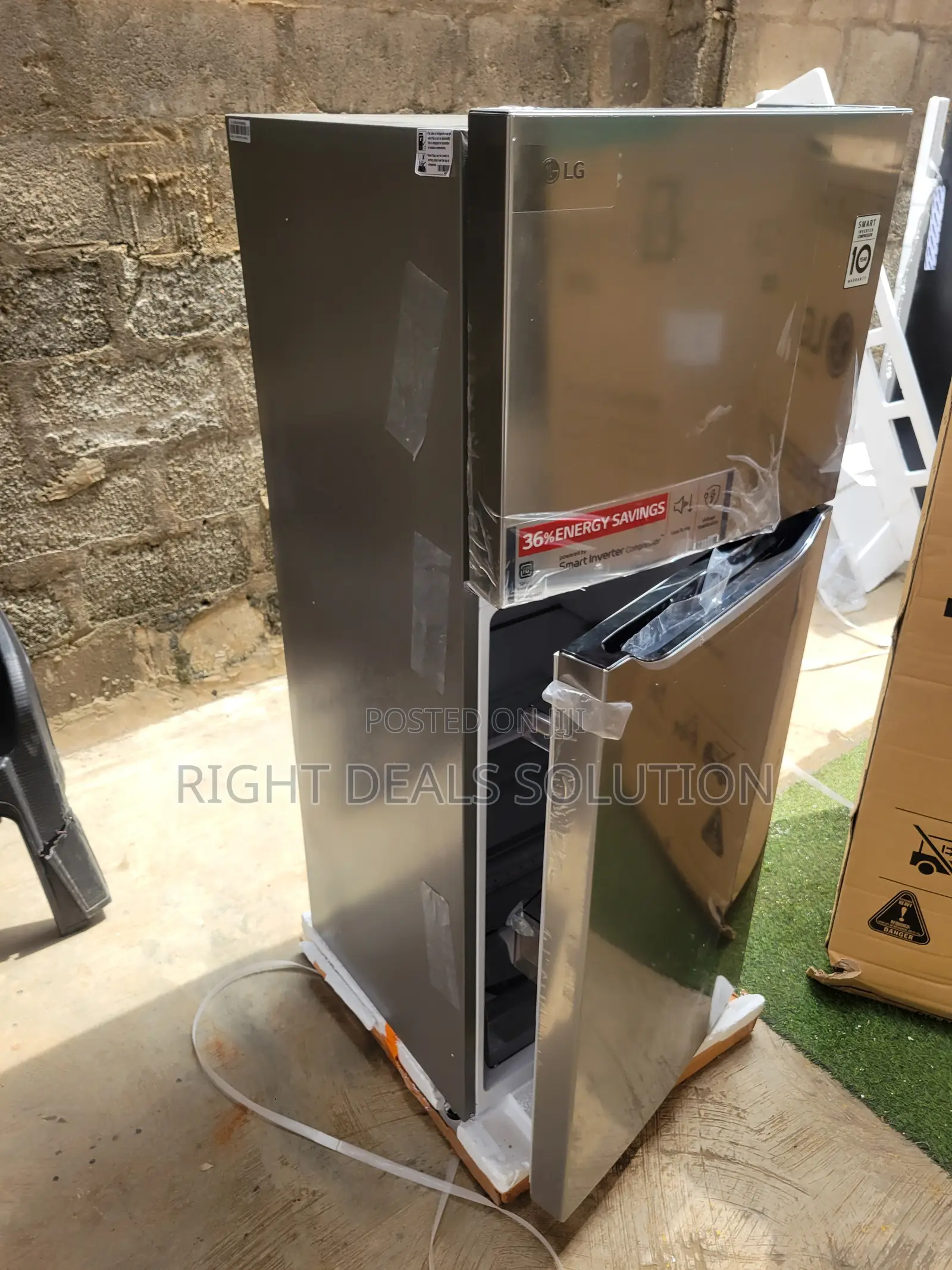 234L Refrigerator for Organized Kitchen Storage