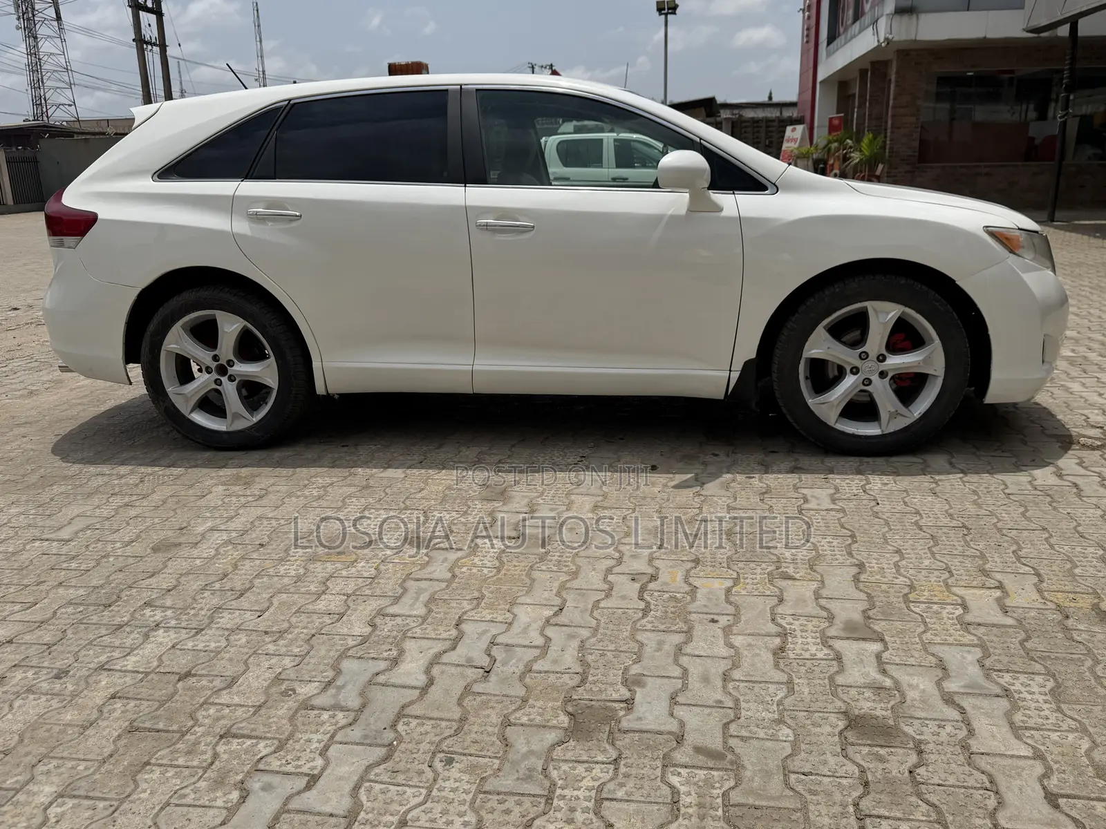 Toyota Venza XLE 2010 White
