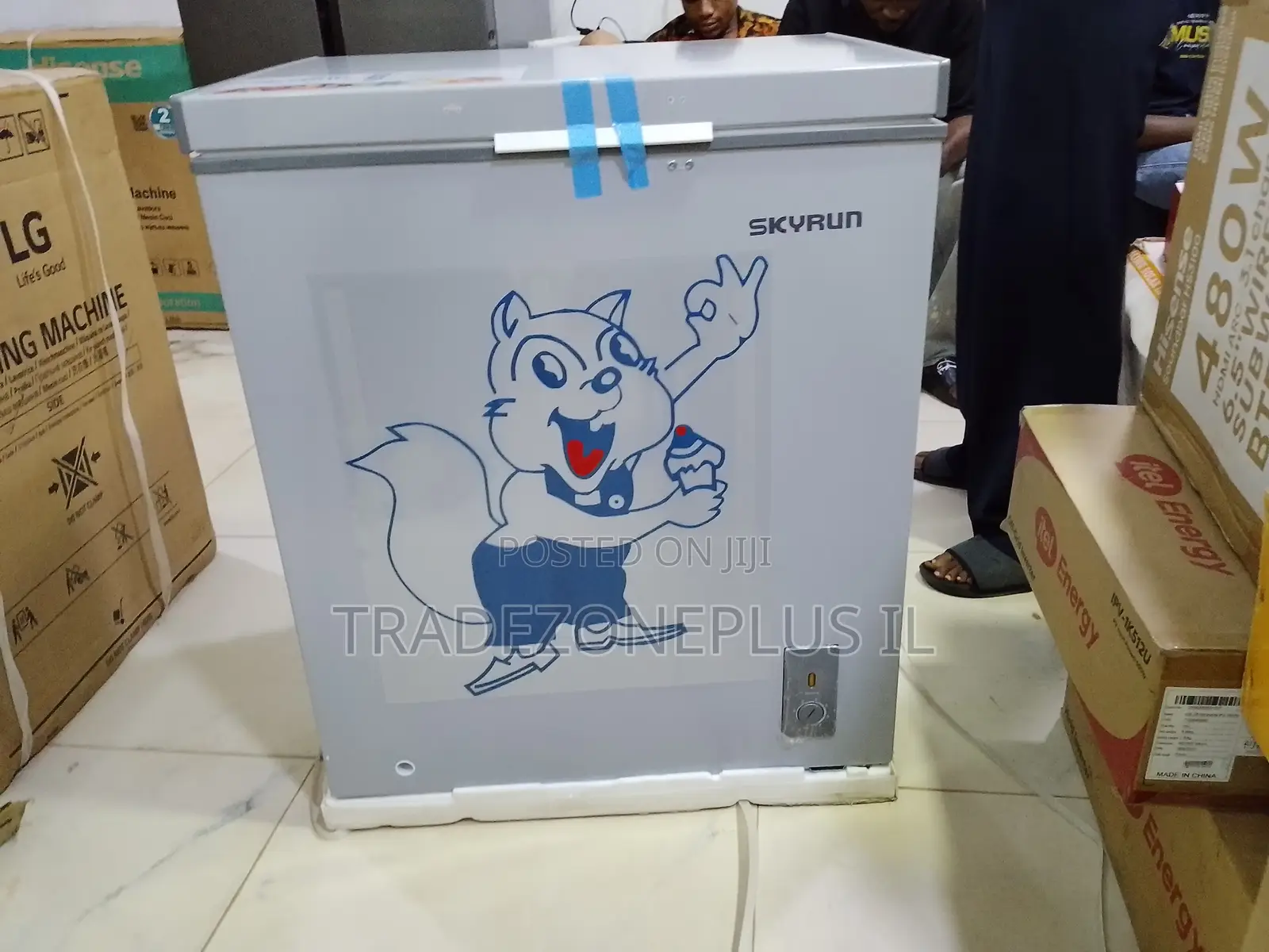 Get the SKYRUN BD-180AI 145L Freezer for Your Home