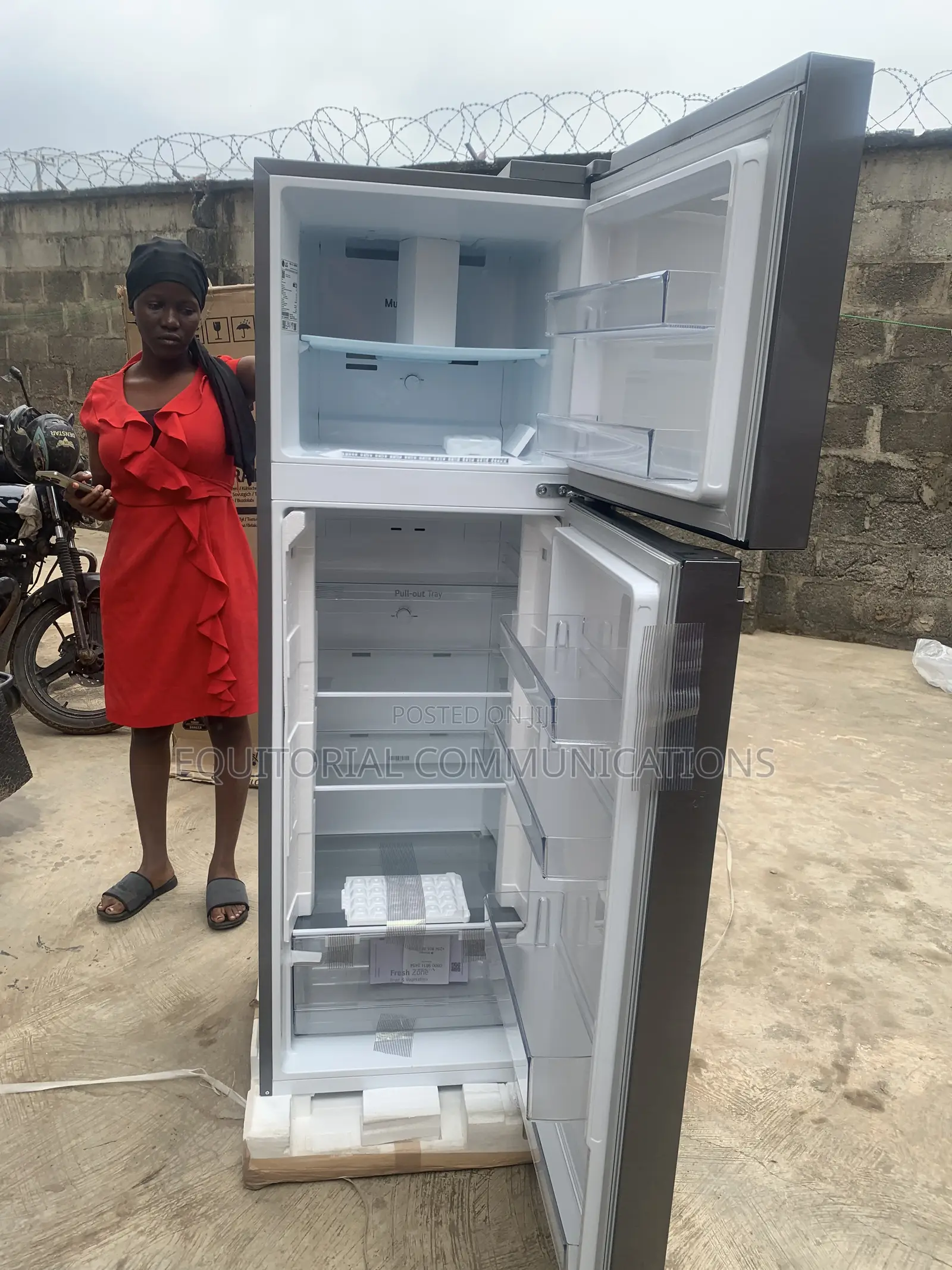 LG GL-B262PQKB Large-Capacity 287L Food Storage Fridge