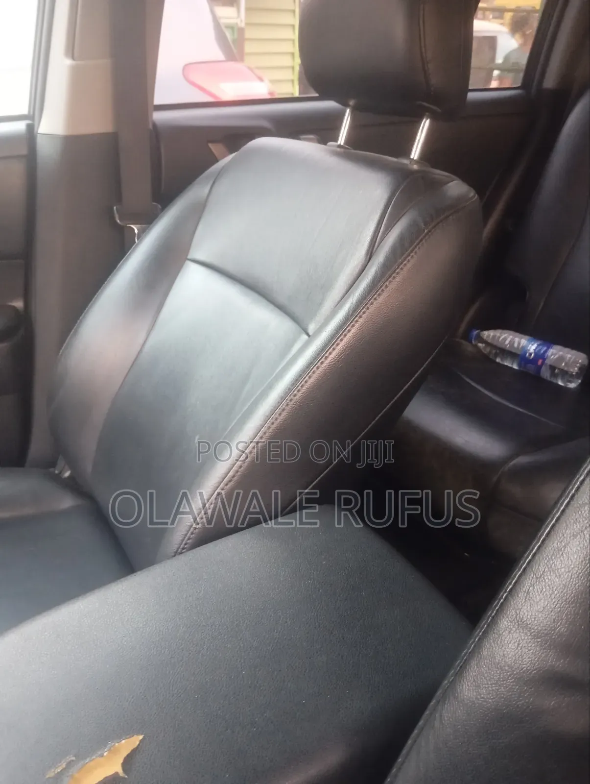 Toyota Highlander SE 2011 Off white