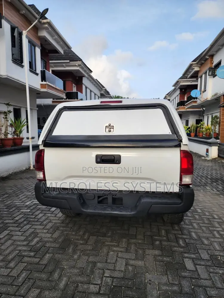 Toyota Tacoma 2017 White