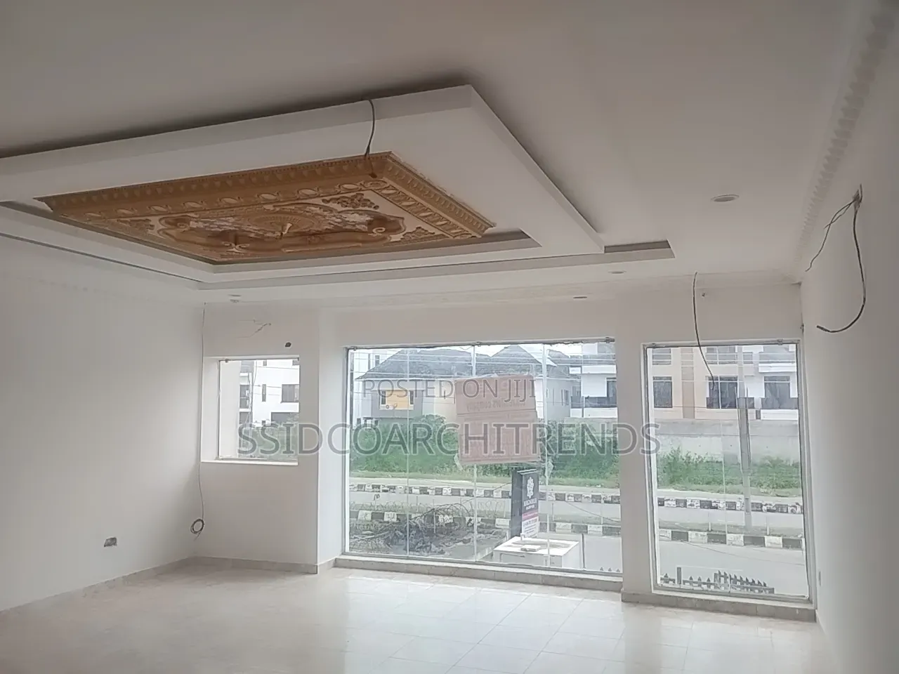 A Neatly Used 65sqms Shop Space for Rent 25m Lekki Phase 1