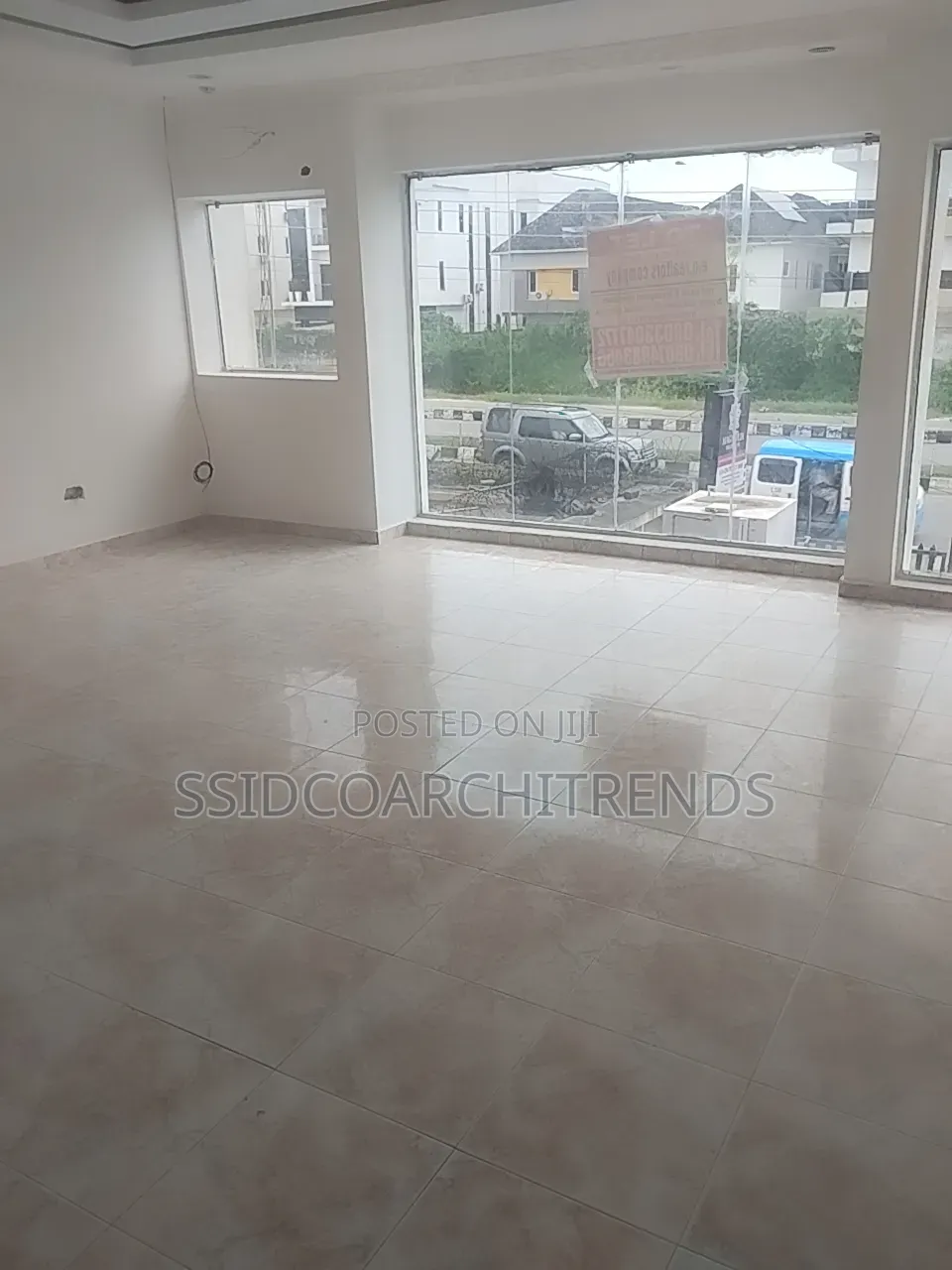 A Neatly Used 65sqms Shop Space for Rent 25m Lekki Phase 1