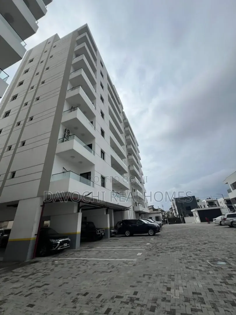 4bdrm Apartment in Banana Island for rent