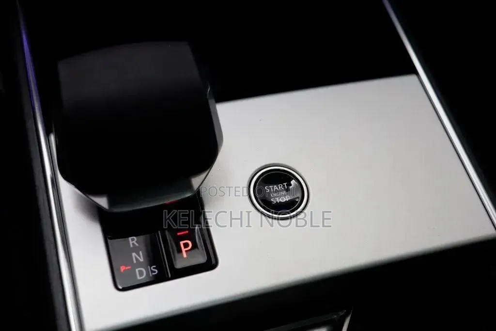 Land Rover Range Rover Vogue 2025 Black
