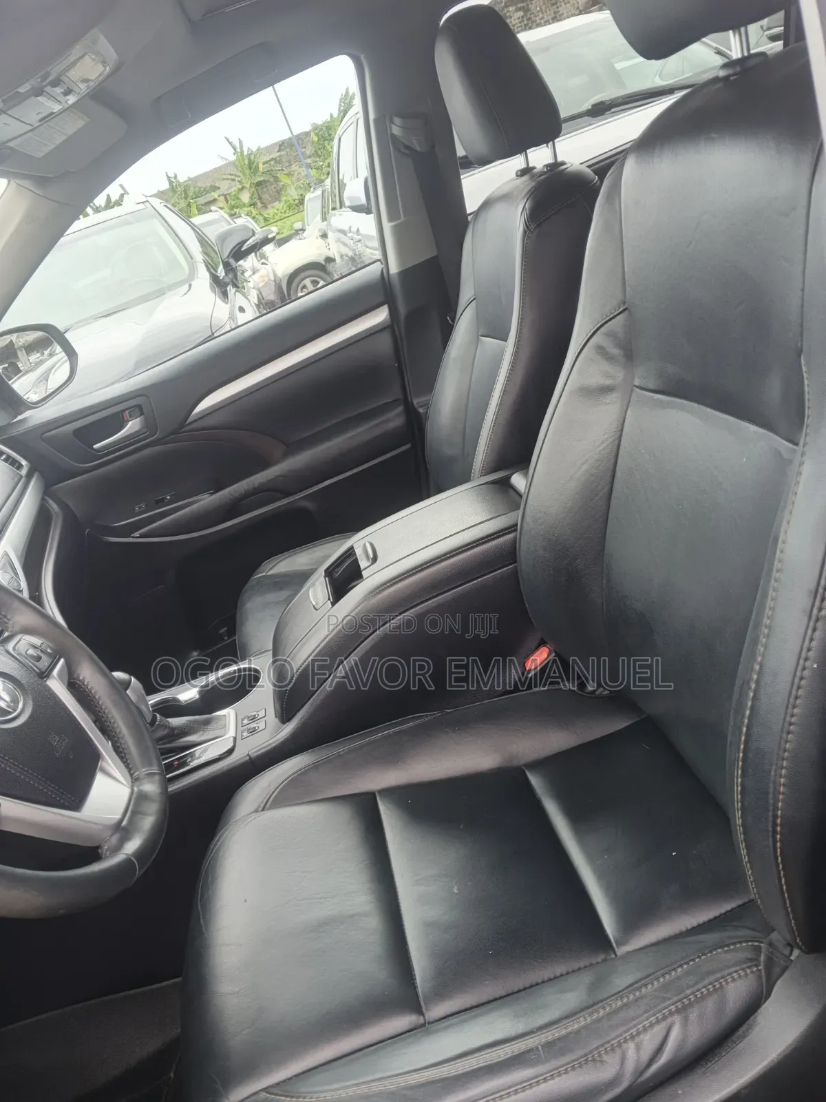 Toyota Highlander XLE V6 4x4 (3.5L 6cyl 6A) 2016