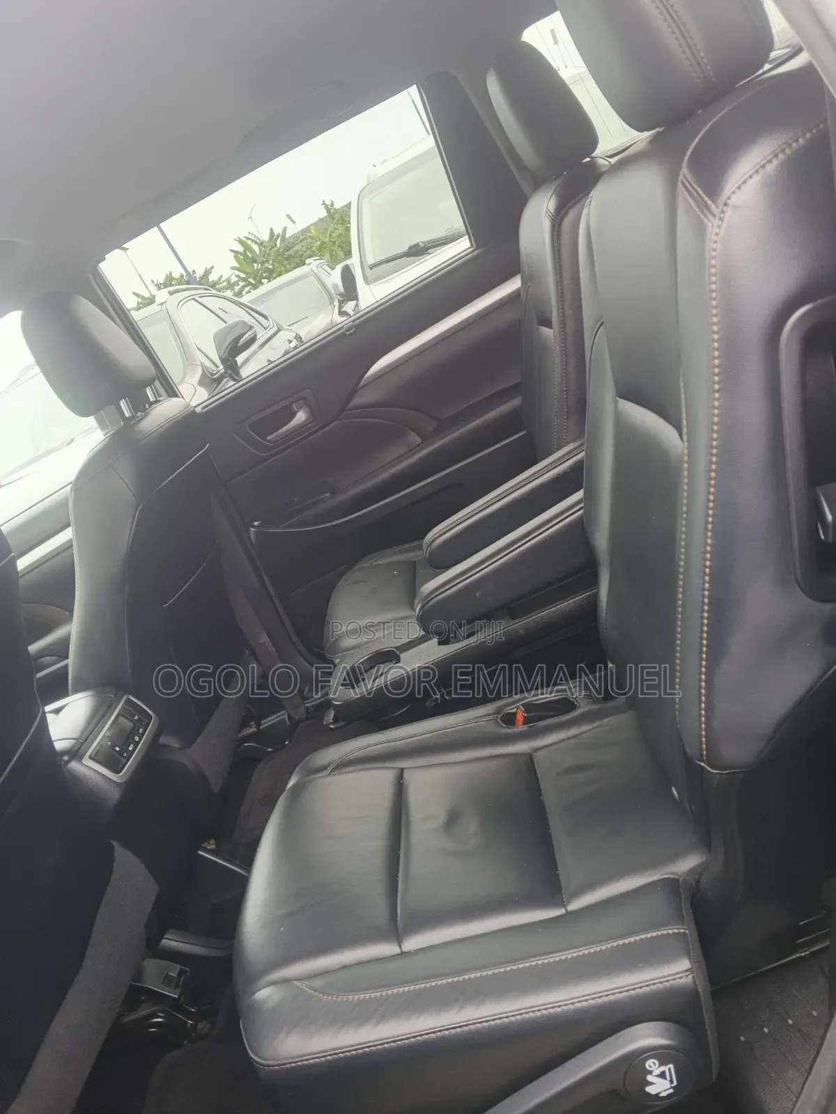 Toyota Highlander XLE V6 4x4 (3.5L 6cyl 6A) 2016