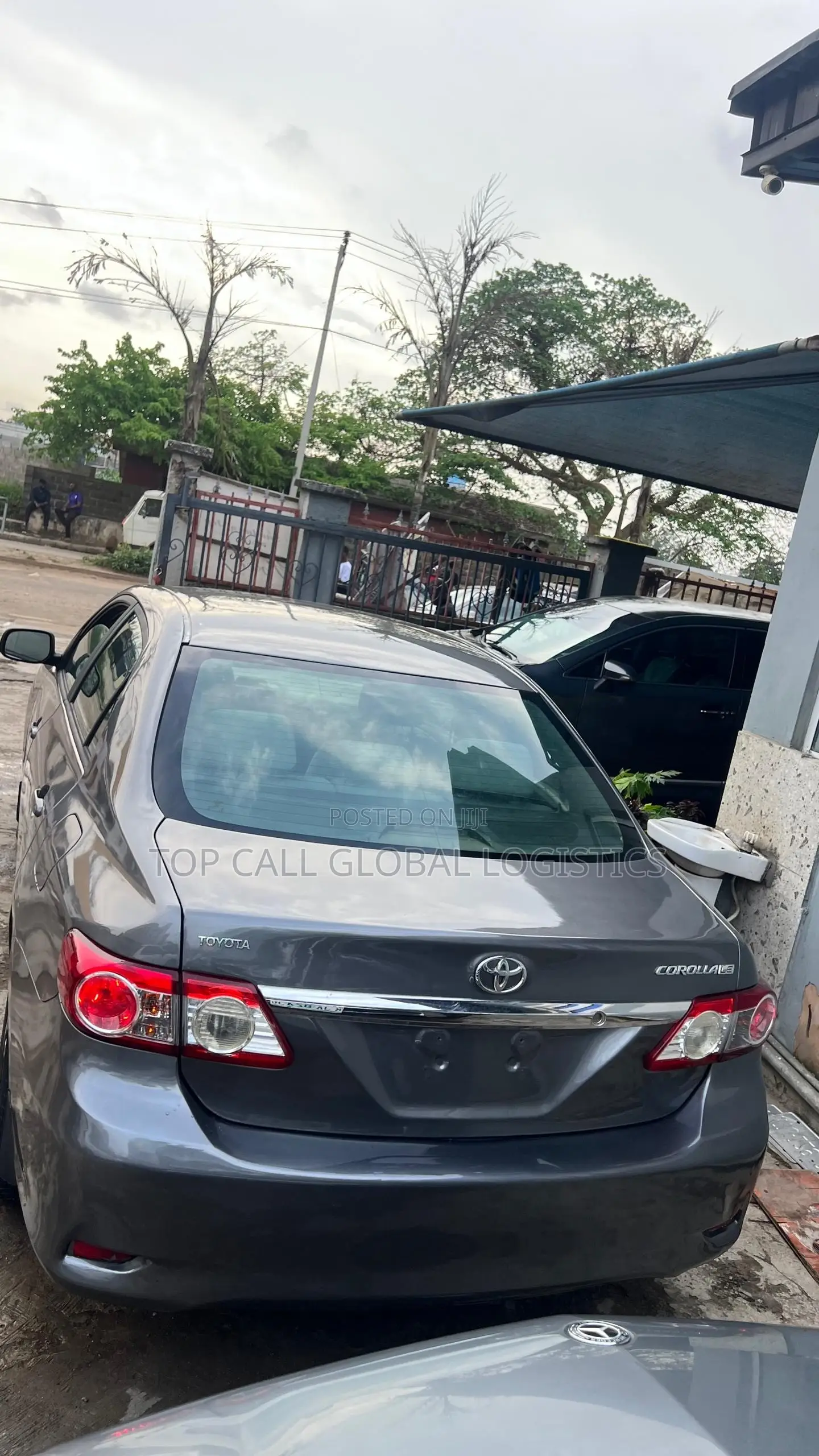 Toyota Corolla LE 4dr Sedan (1.8L 4cyl 4A) 2012 Gray