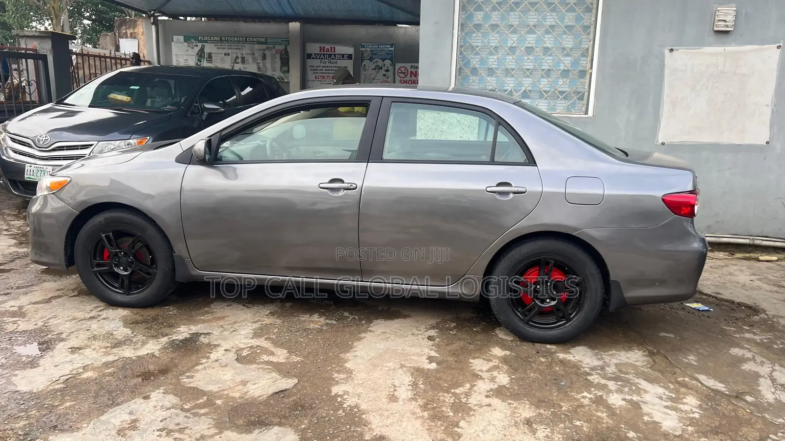 Toyota Corolla LE 4dr Sedan (1.8L 4cyl 4A) 2012 Gray