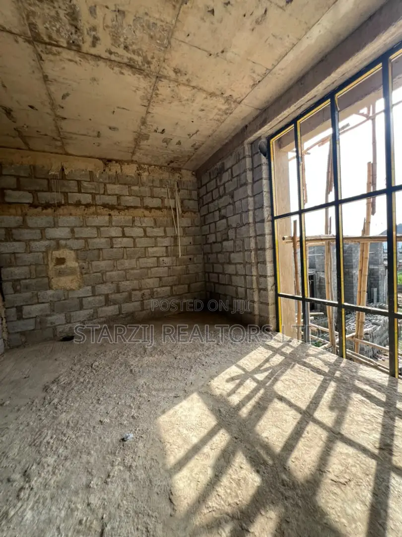 5bdrm Duplex in Mabushi for sale