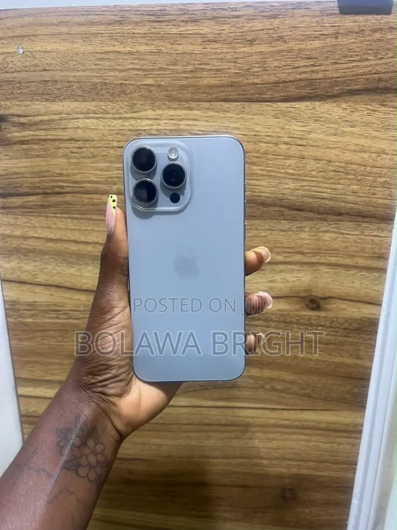Apple iPhone 15 Pro Max 256 GB Graphite