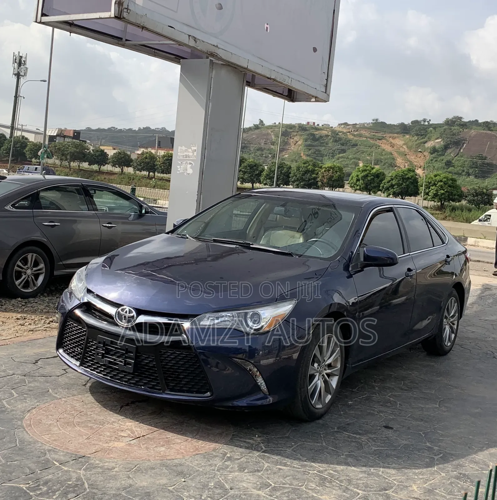 Toyota Camry 2016 Blue