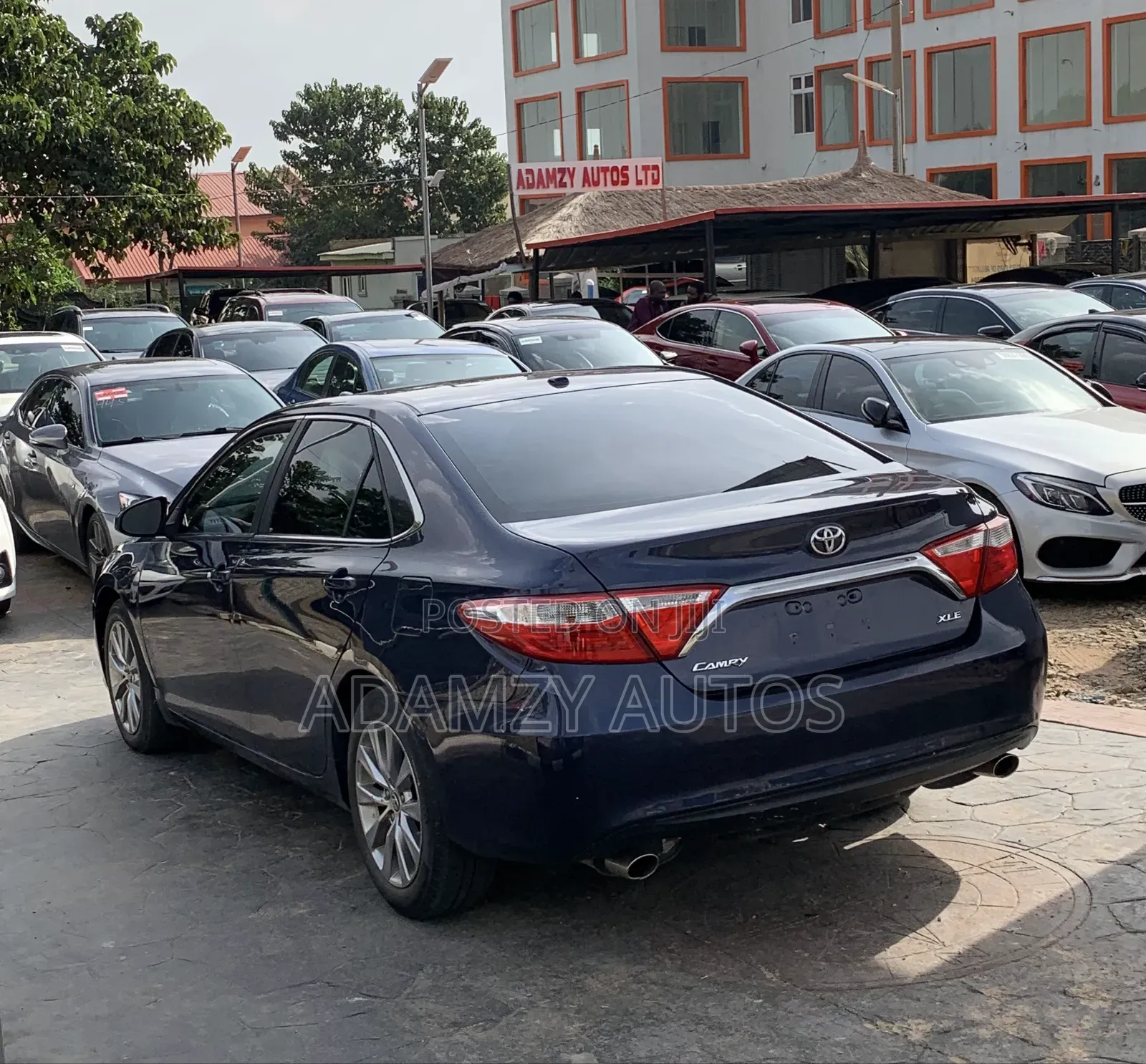 Toyota Camry 2016 Blue