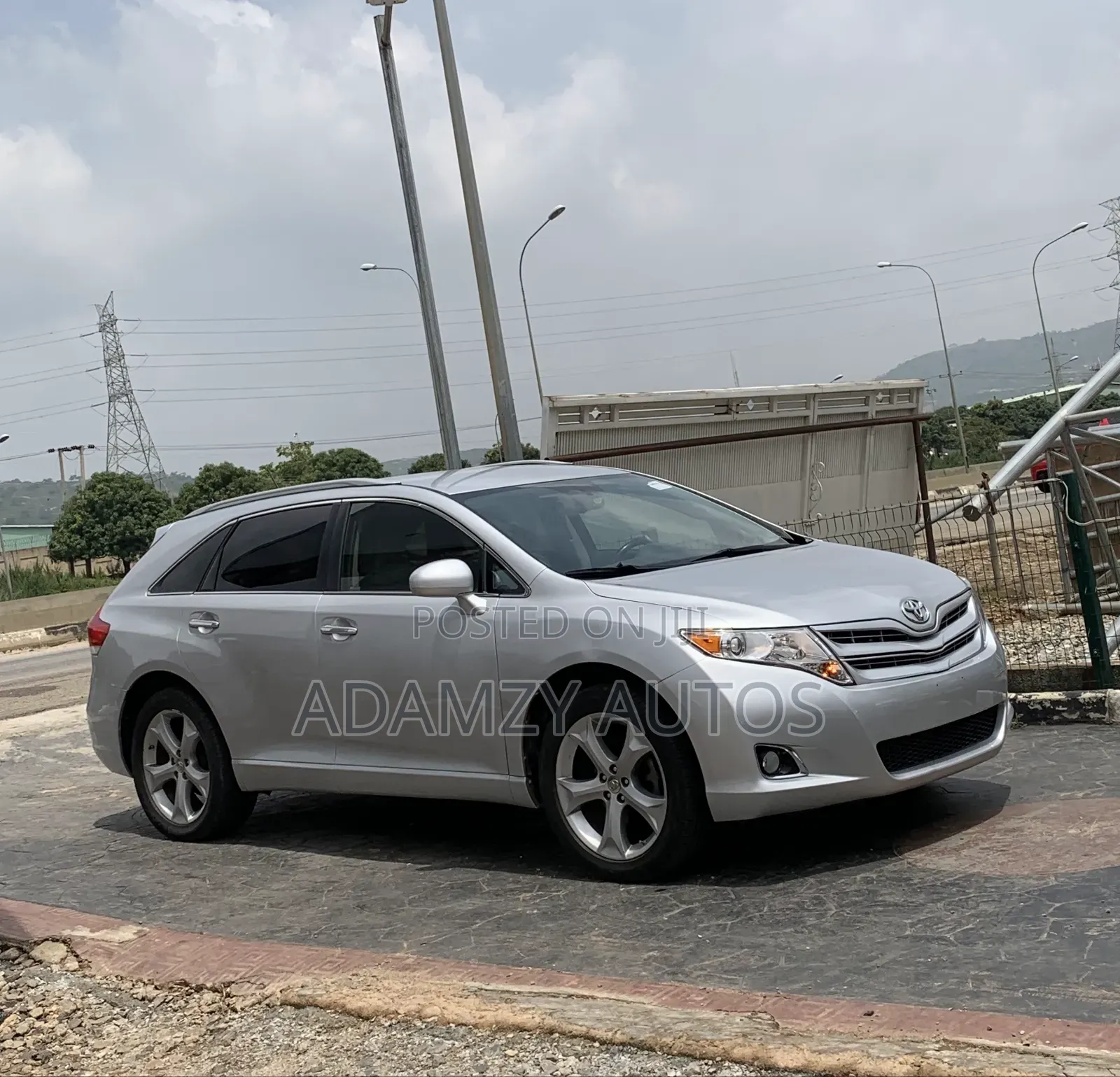 Toyota Venza 2011 Silver
