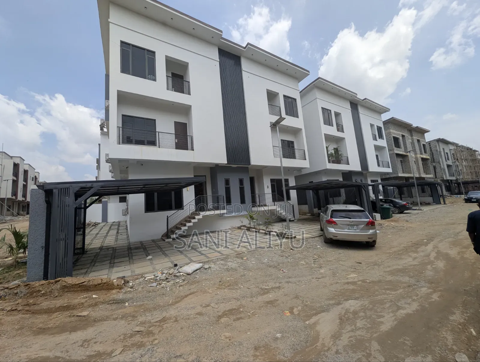 5bdrm Duplex in Katampe (Main) for sale