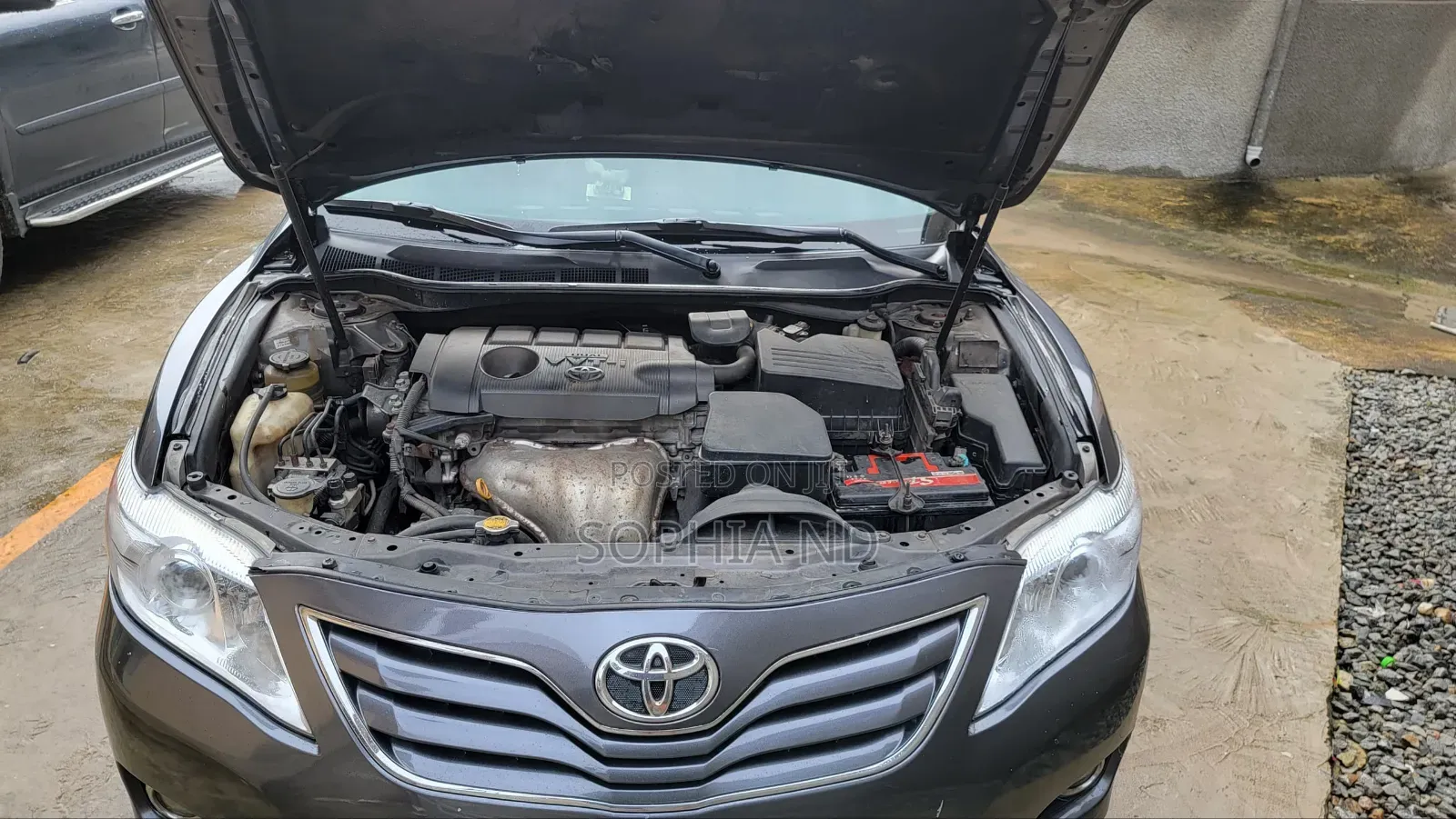 Toyota Camry 2011 Gray