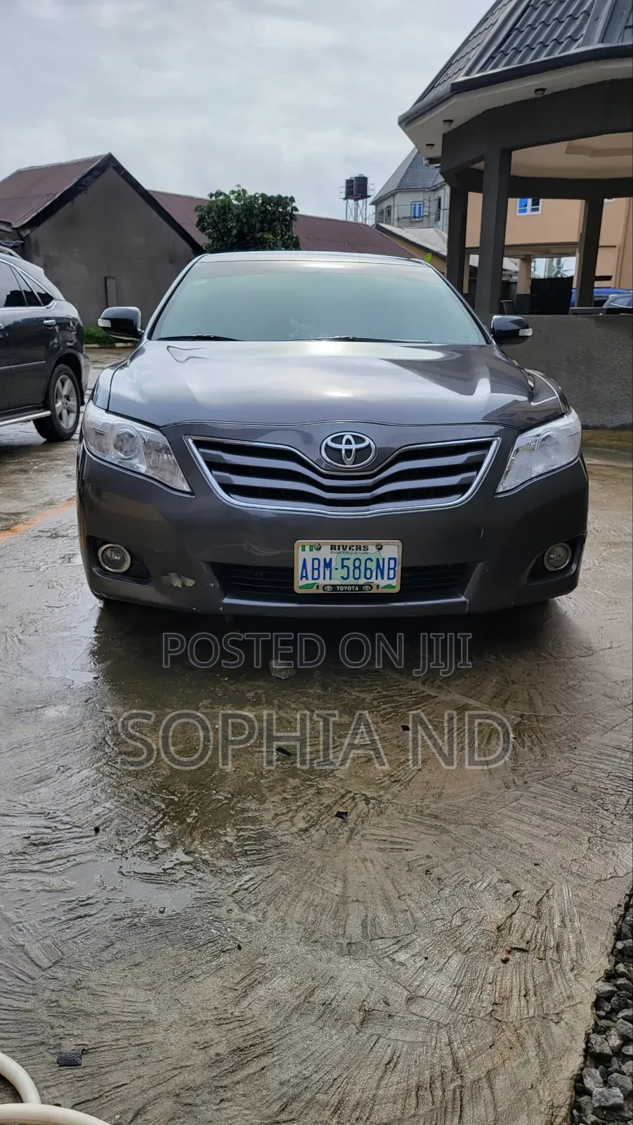 Toyota Camry 2011 Gray