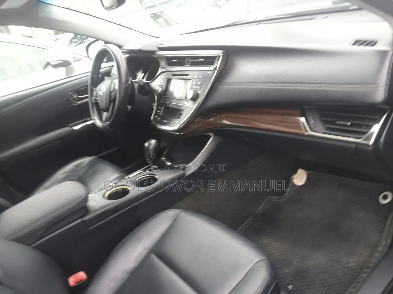 Toyota Avalon XLE 4dr Sedan (3.5L 6cyl 6A) 2015