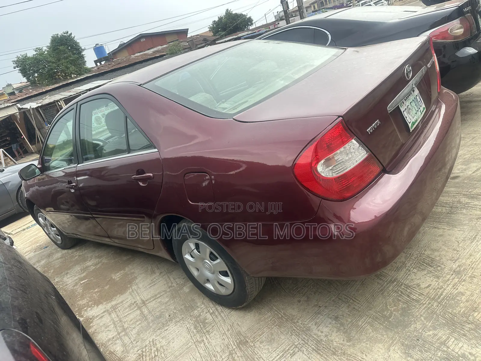 Toyota Camry LE 4dr Sedan (2.4L 4cyl 5M) 2004 Red