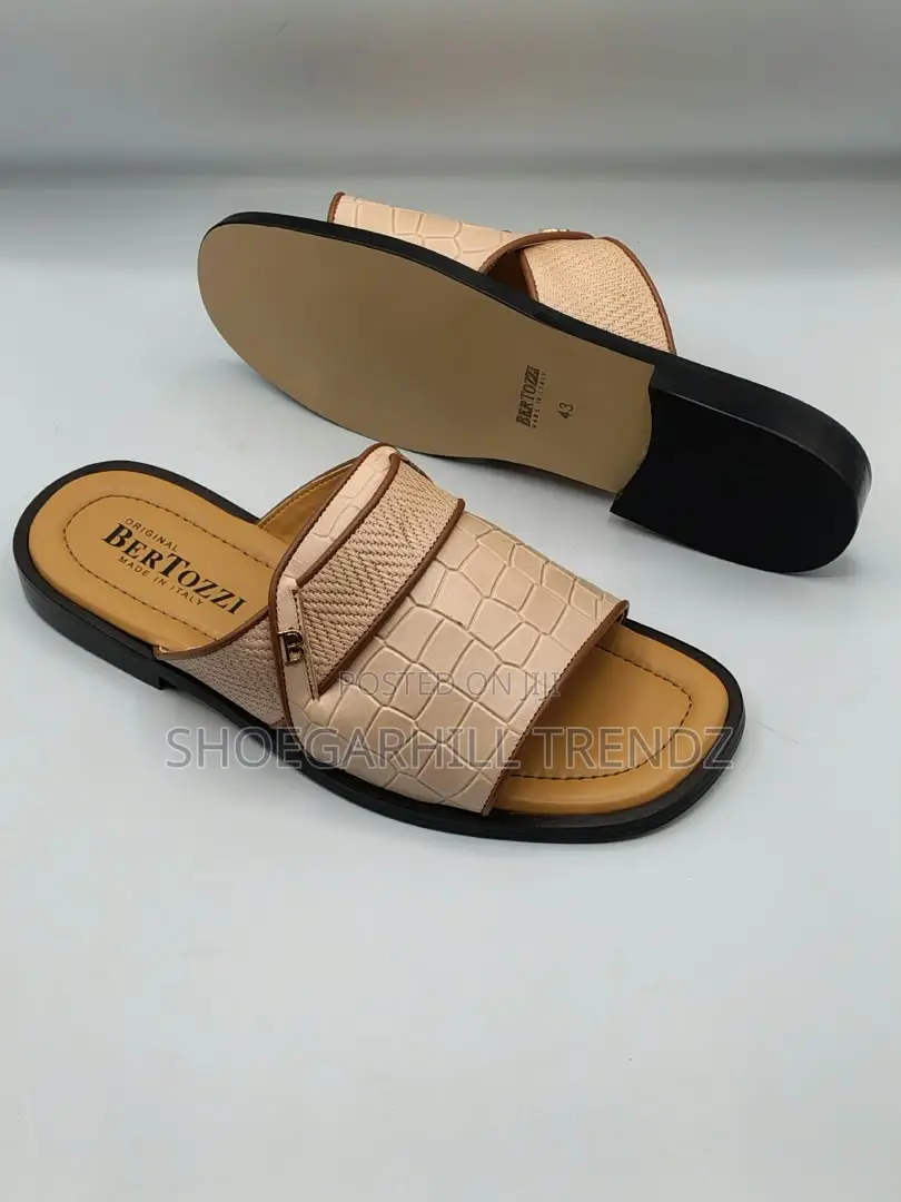 Bertozzi Palm Slippers | Comfort Meets Modern Style