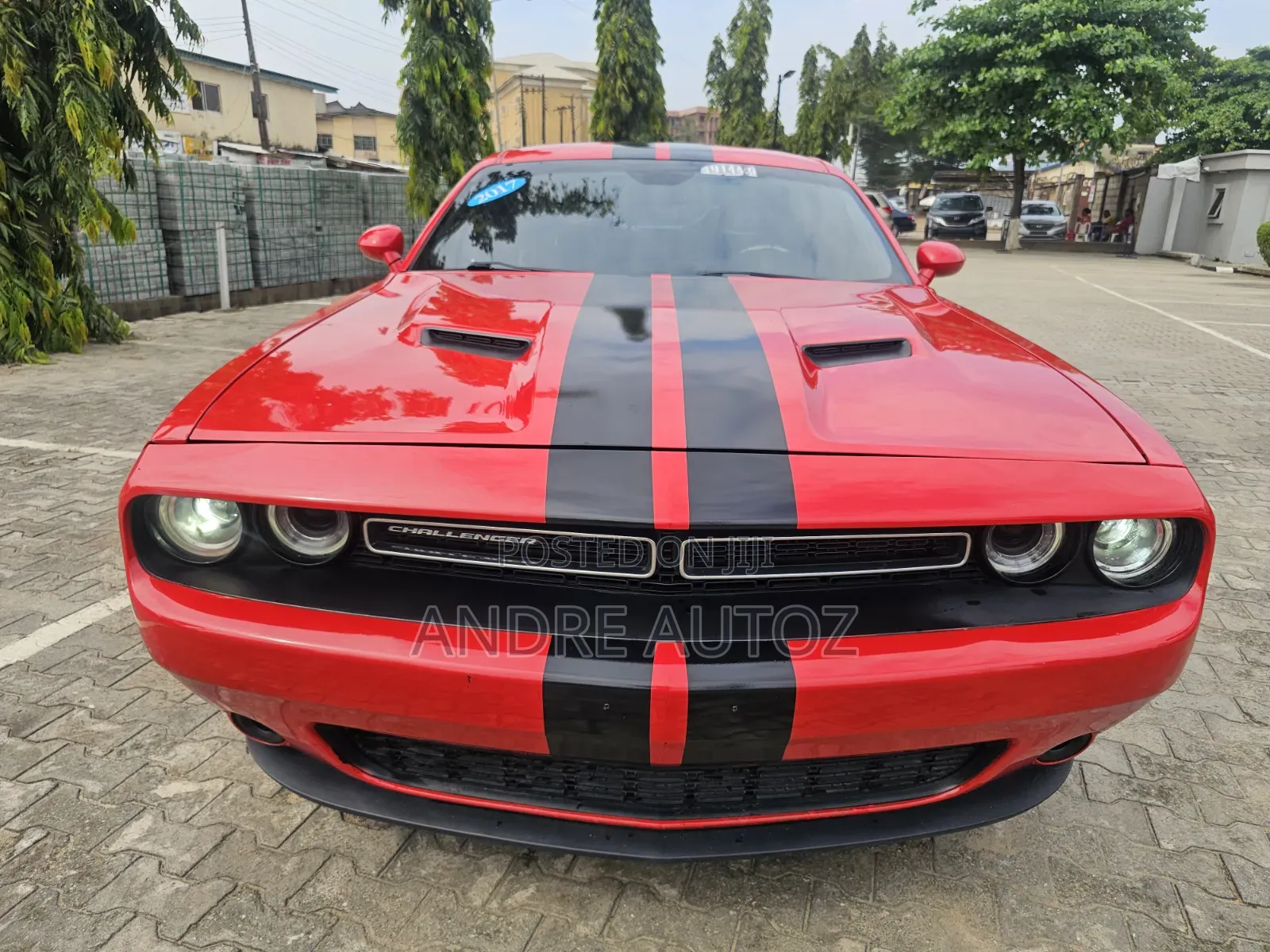 Dodge Challenger GT AWD 2017 Pink