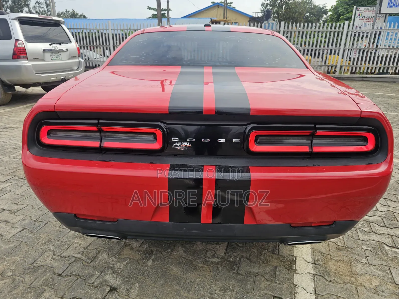 Dodge Challenger GT AWD 2017 Pink