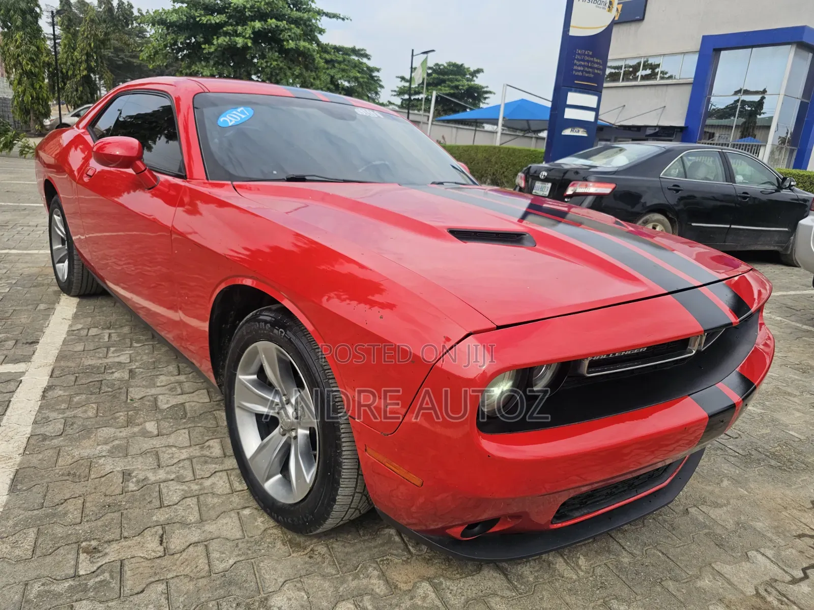 Dodge Challenger GT AWD 2017 Pink