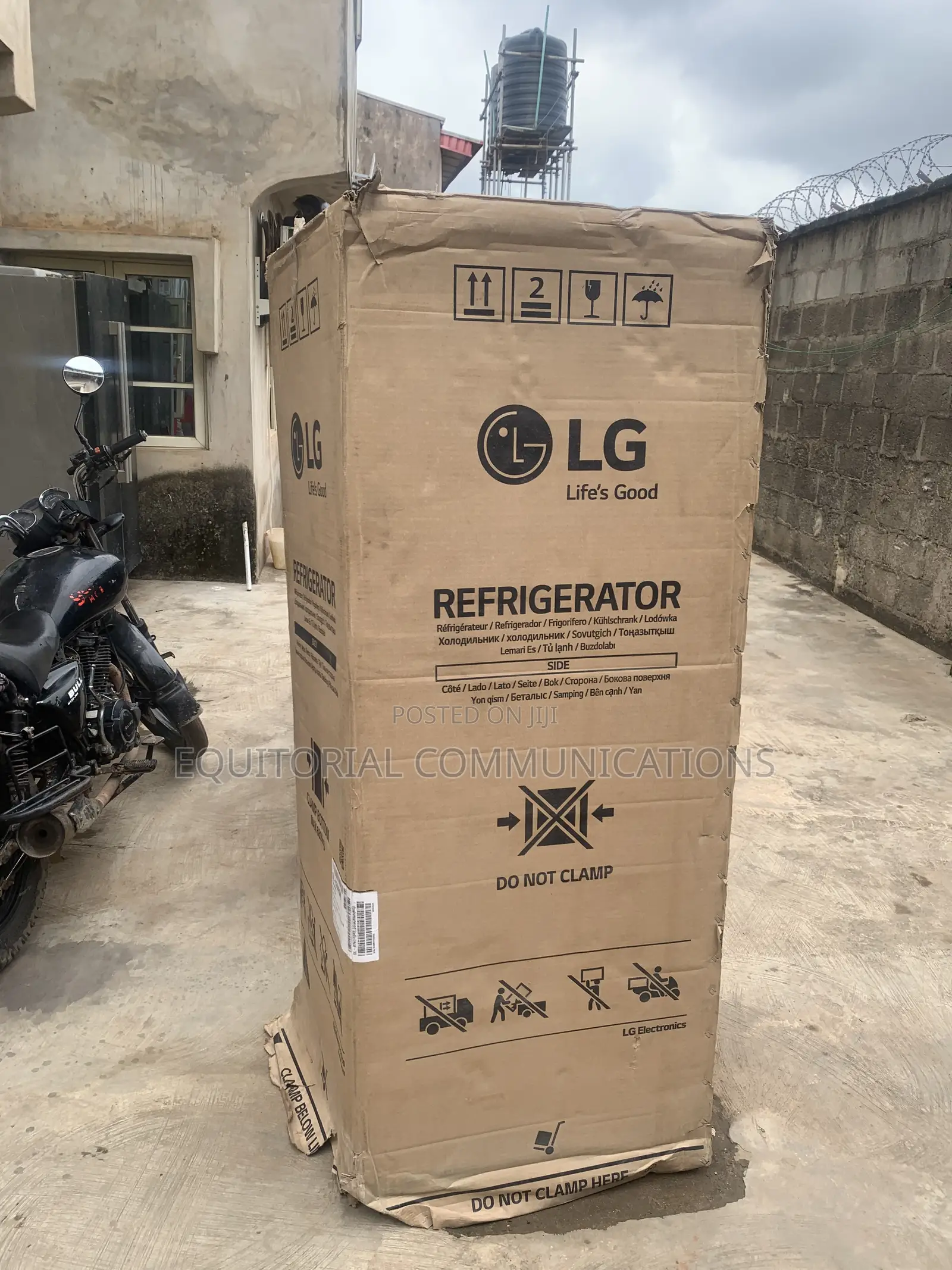 LG GL-B262PQKB Modern 287L Kitchen Food Preservation Fridge