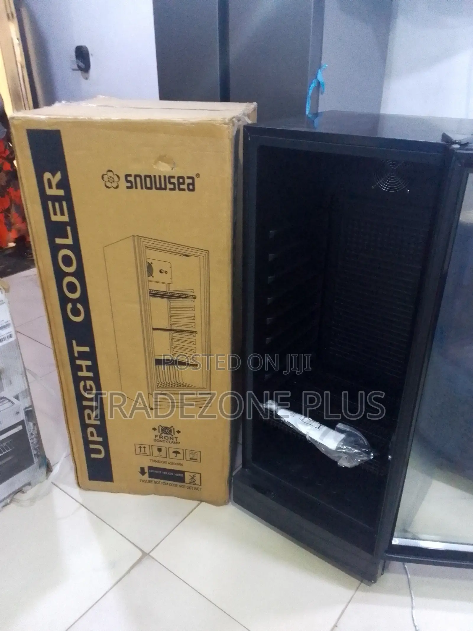Snowsea LC-270W 270L Beverage Display Refrigerator