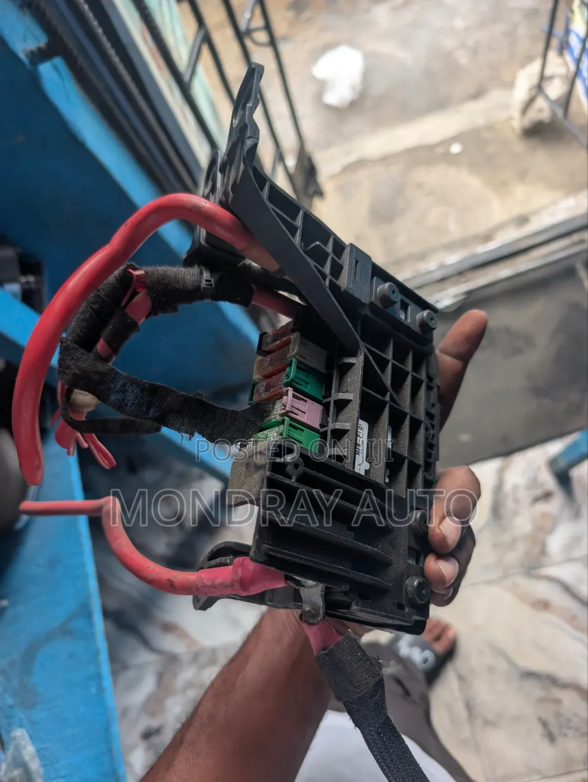 Battery Connector for ML/GLE 166
