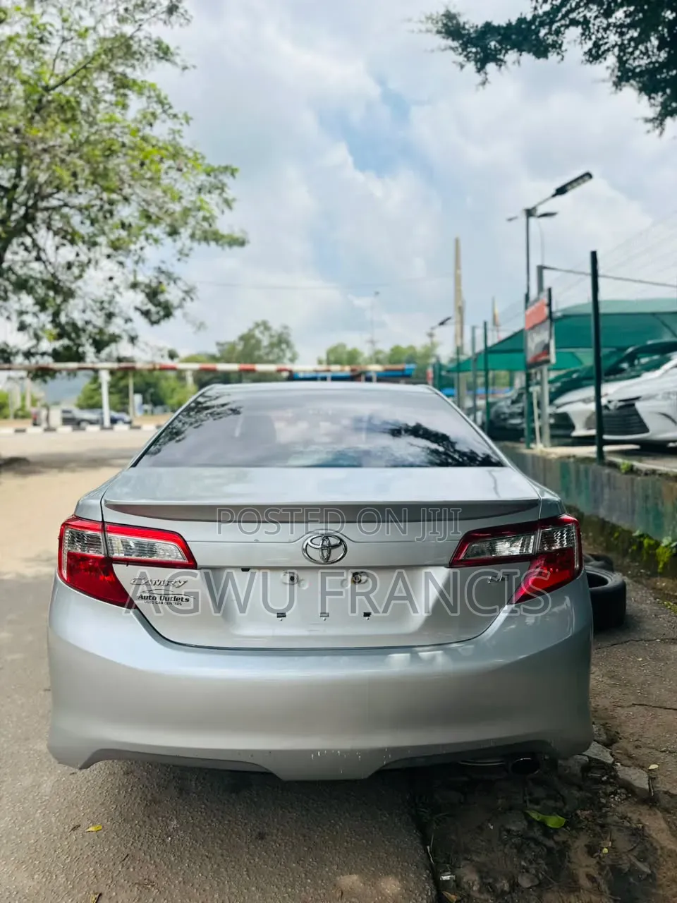 Toyota Camry SE 4dr Sedan (2.5L 4cyl 6A) 2016 Silver