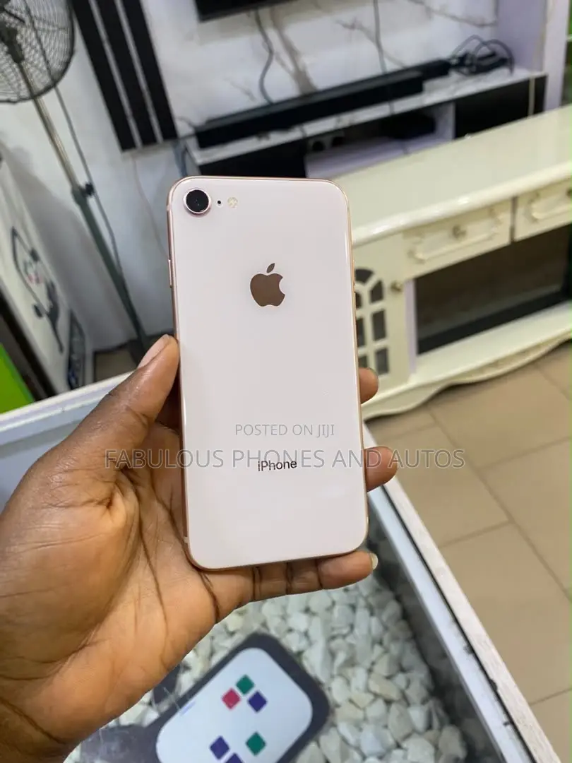 Apple iPhone 8 64 GB Gold