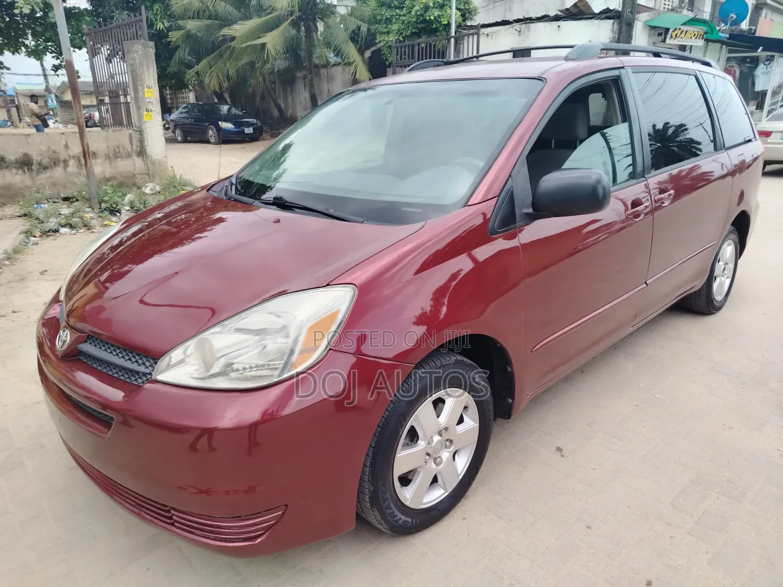 Toyota Sienna LE AWD 2005 Red