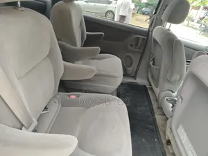 Toyota Sienna LE AWD 2005 Red