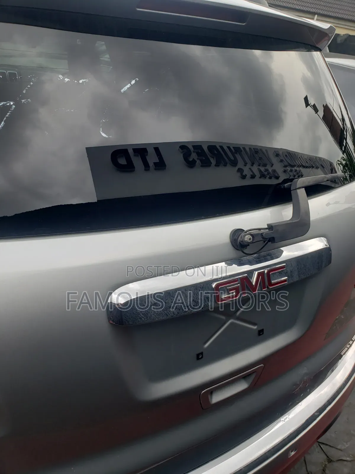 GMC Acadia 2027 Silver