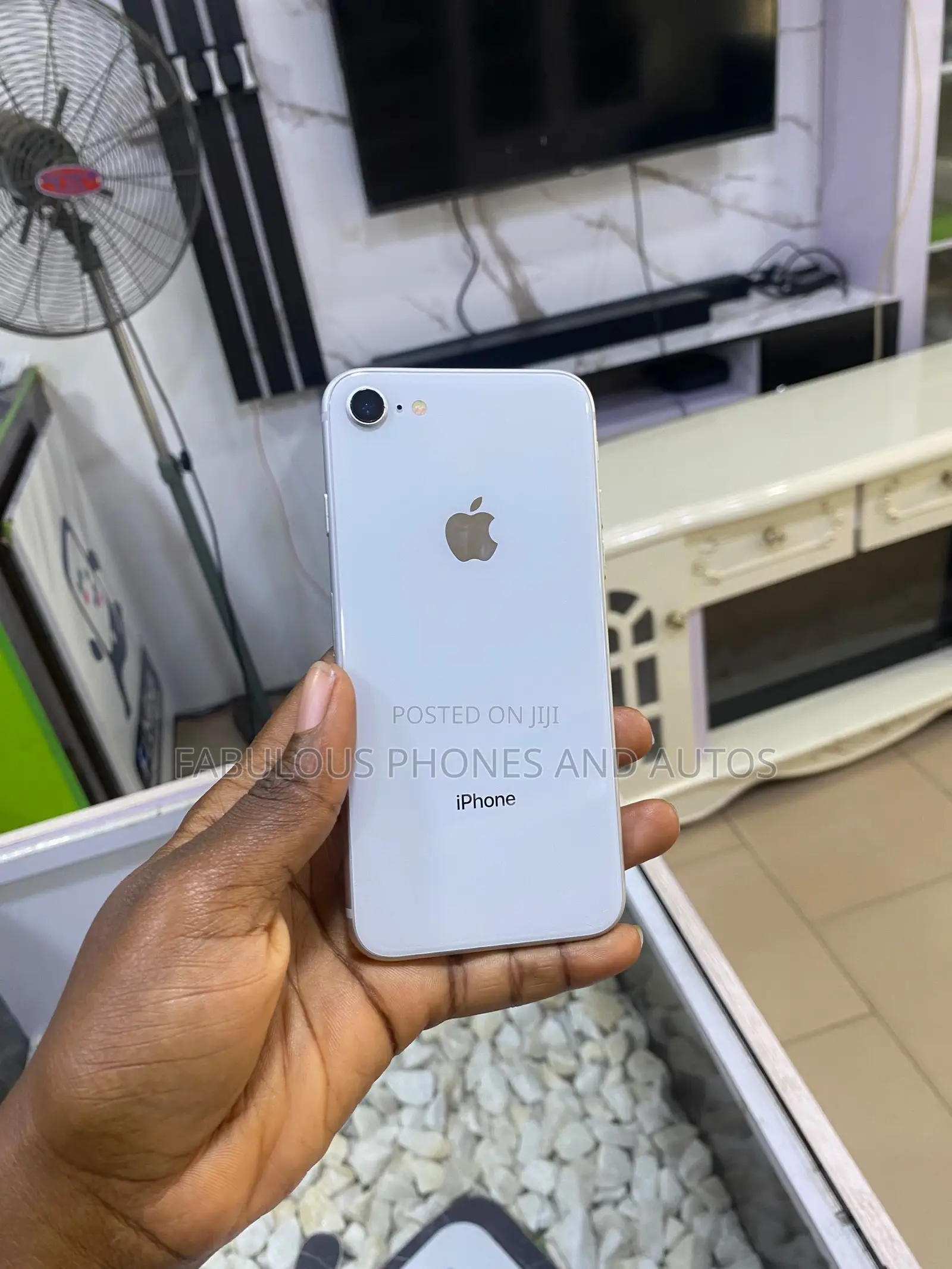 Apple iPhone 8 64 GB White