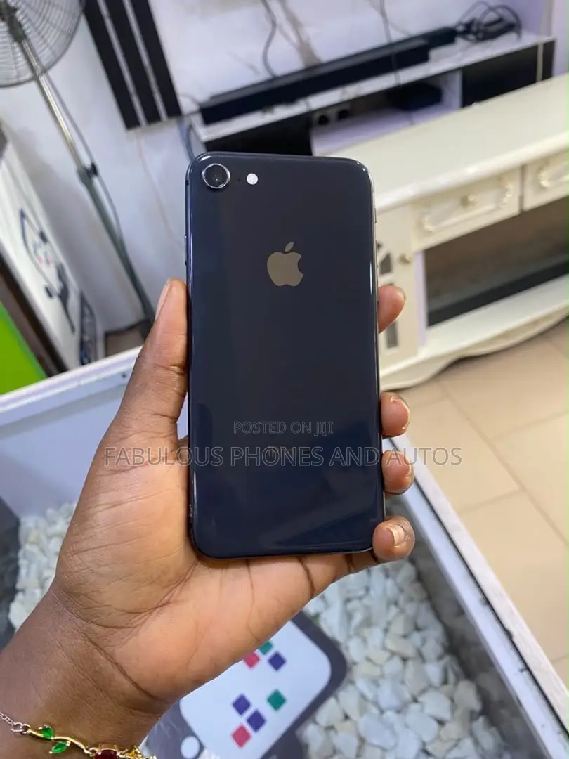 Apple iPhone 8 64 GB Black